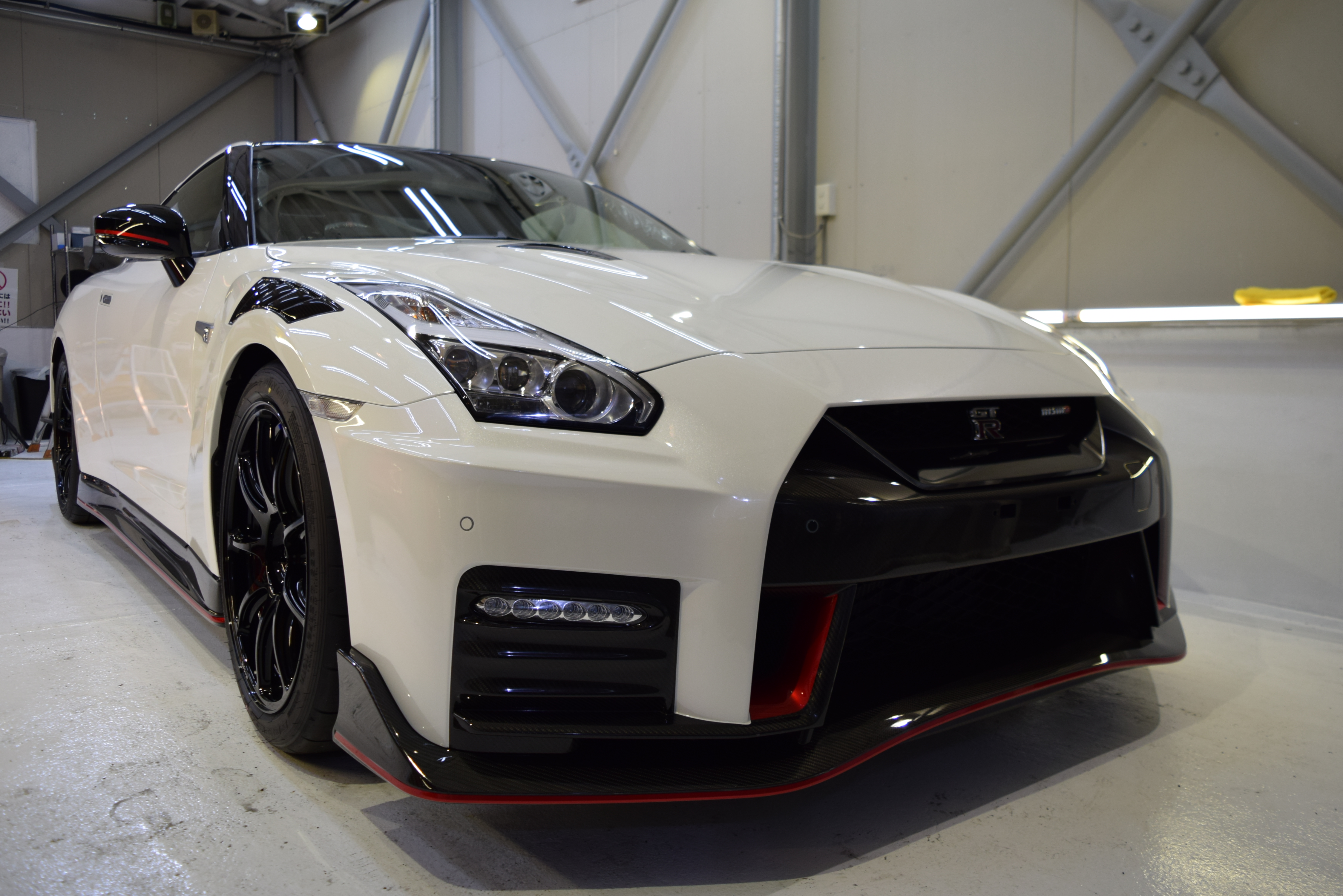 日産ＧＴＲ ニスモにハイモースコート グロウを施工しました。 | B