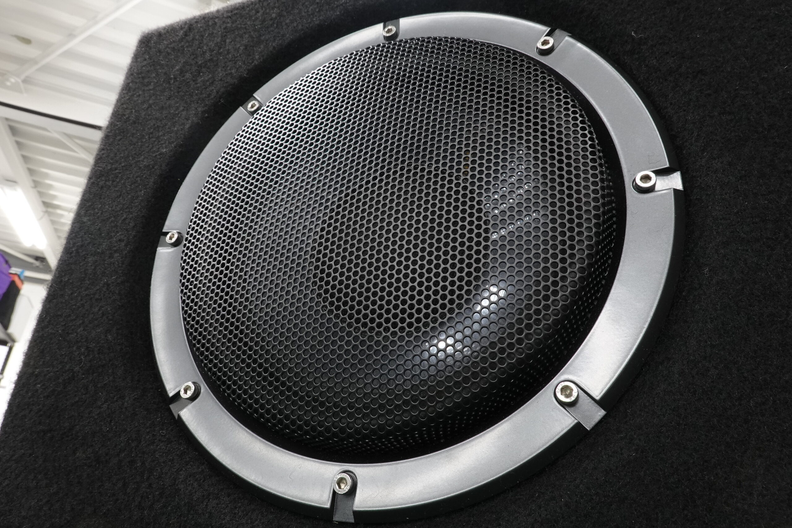 BMW・X5のオーディオをシステムアップ♪既設システムの更なる高音質化